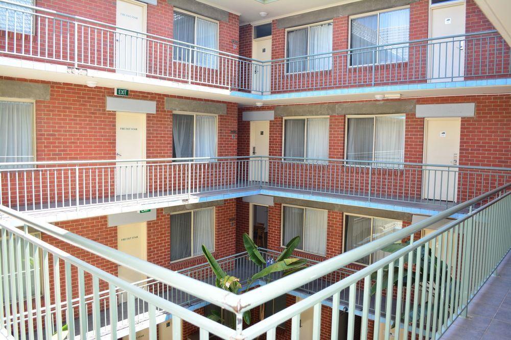 Punt Road Apartment Hotel Melbourne Exterior foto